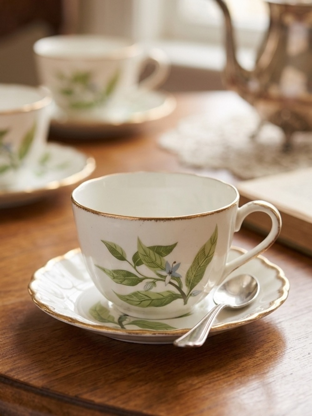 W.S. George Vintage Tea Cup & Saucer Gold Scalloped Leaf